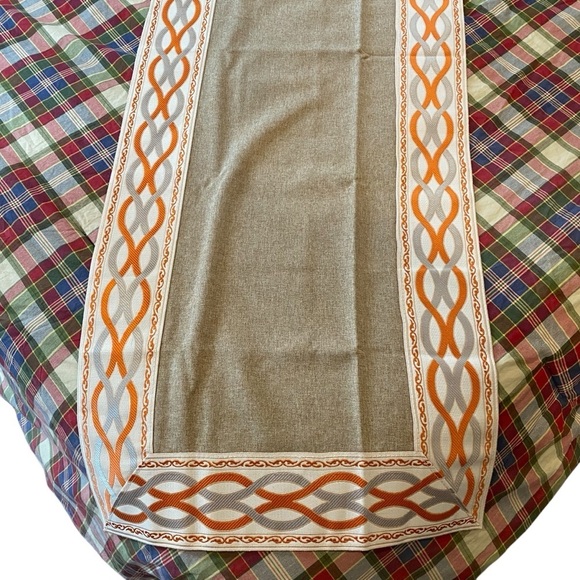 NWT ARTABLE Rectangle Tan Orange Cream Table Runner 16" X 70" - Picture 5 of 6